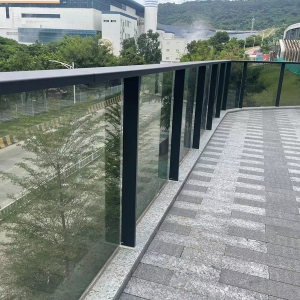 戶外陽臺護(hù)欄定做