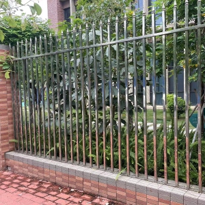 學(xué)校圍墻護欄定做